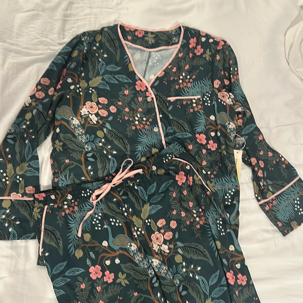Rifle Paper Co. x Summersalt - The Cloud 9 Silky Pajama Set - Emerald Peacock
